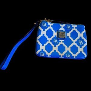 Dooney and Bourke Blue and White Zippered Wristlet